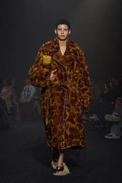Look 52